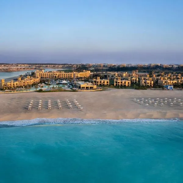 Sofitel Al Hamra Beach Resort, hotel in Ras al Khaimah