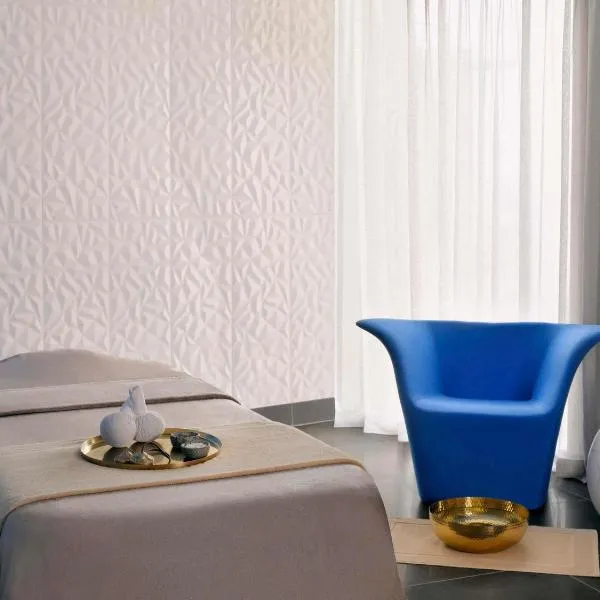 Mövenpick Hotel & Apartments Ghala Muscat, hotel in Muscat