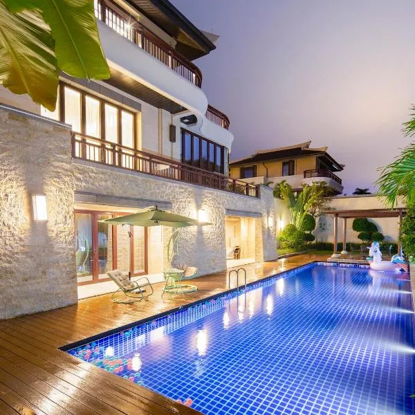 Sanya Haitang Bay Renguan Sea View Luxury Pool Villa, Near the Sea, Duty Free Store, Atlantis Resort, Stay for three nights and enjoy one time airport drop-off service, hotel em Sanya