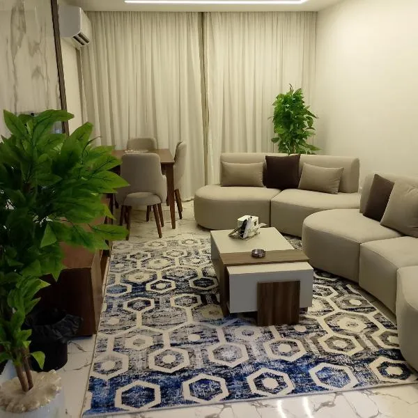 شقه فندقيه رائعه امام مول سيتى ستارز, hotel no Cairo