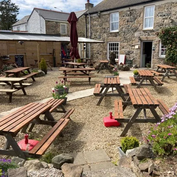 The Pirate Inn, ξενοδοχείο σε Newlyn