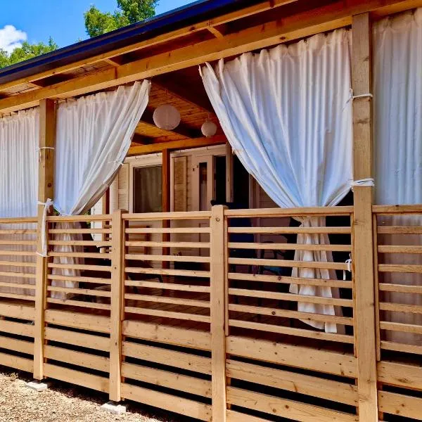 Mobile Home Heaven Biograd, hôtel à Biograd na Moru