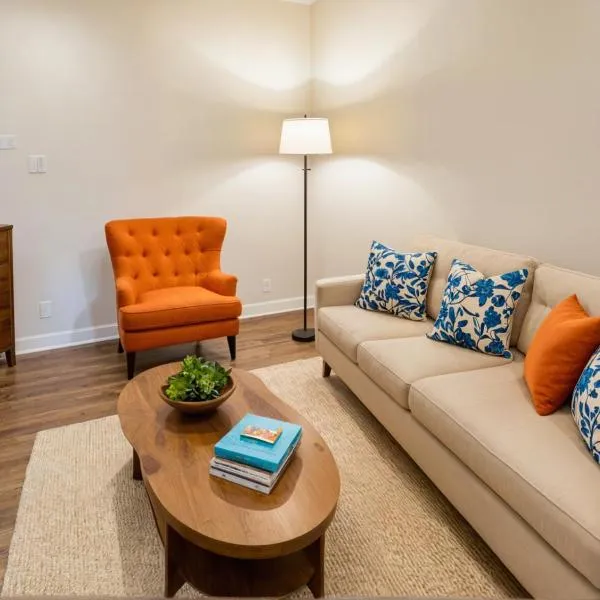 Venice Beach Getaway Steps from the Ocean Marina and Boardwalk, hotel in Los Angeles