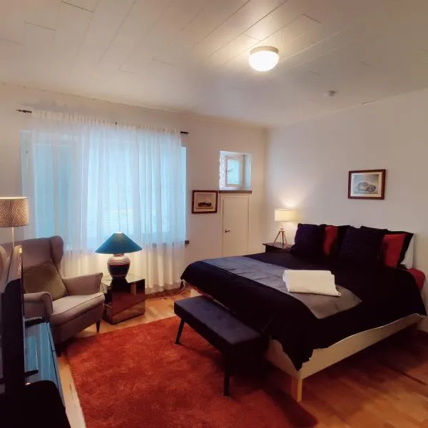 Cozy Nordic Studio in the Heart of Helsinki, hotel in Helsinki