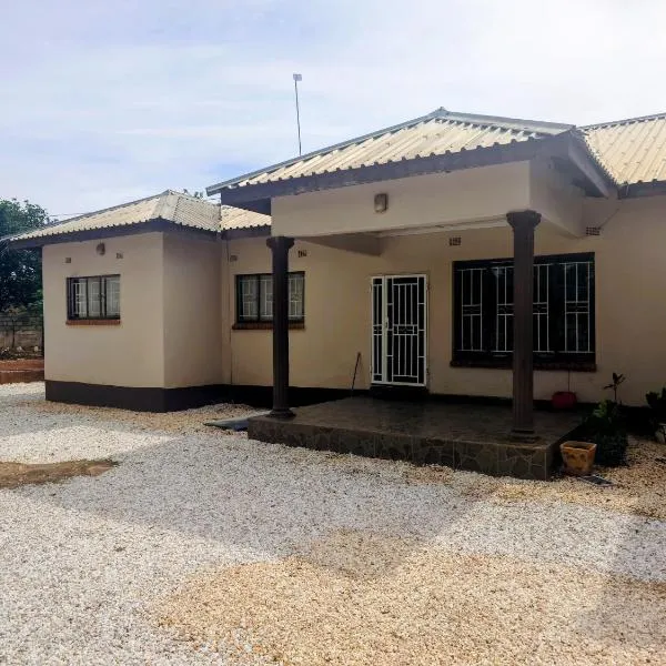 Madalitso Guest House & Airport Services, ξενοδοχείο σε Lusaka