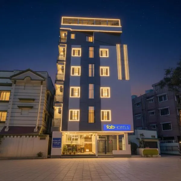 FabHotel Crystal Suites - Near Marathahalli Junction, hotel in Bengaluru