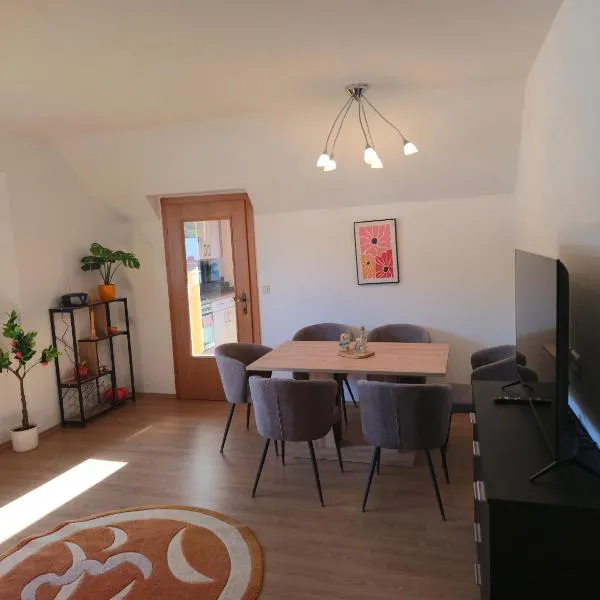 Ferienwohnung Walcher, מלון בStainach