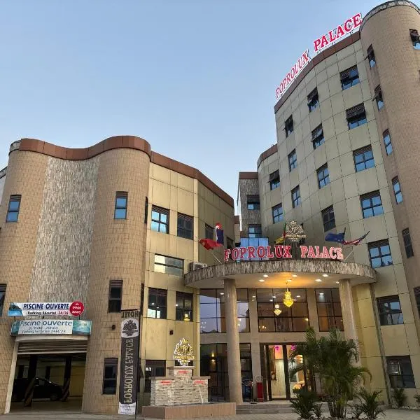 FOPROLUX PALACE hôtel, hotel em Douala