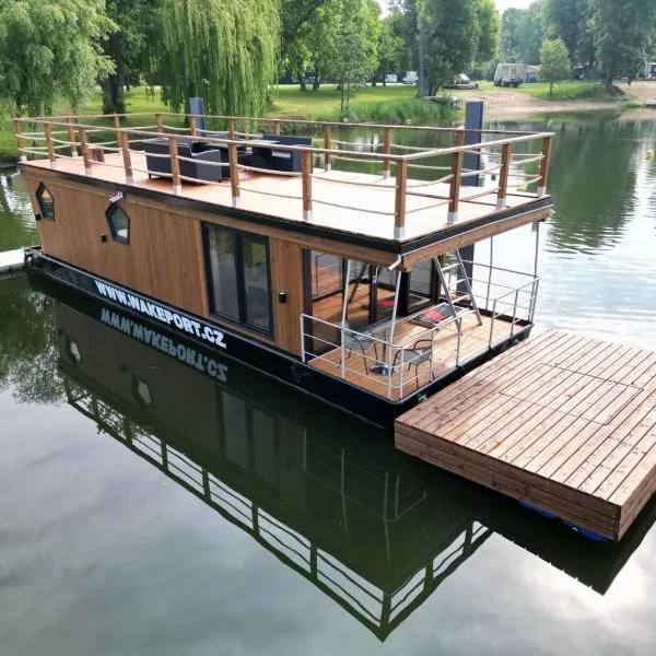 House Boat s výhledem na Wake Port, hotel v Brandýse nad Labem - Staré Boleslavi