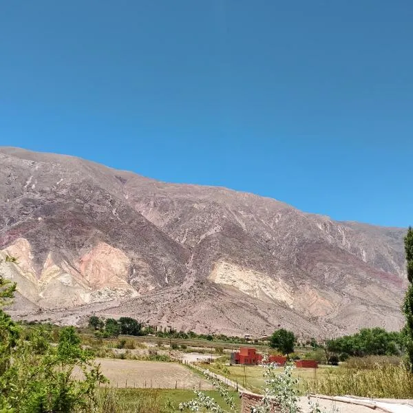 Casa Minerva, construcción de materiales autoctonos, Hotel in Maimará