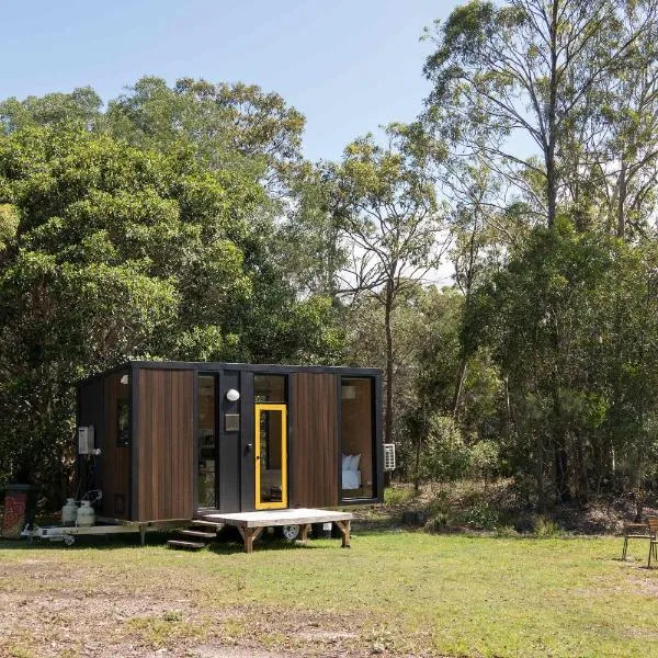 Bush by the Bay by Tiny Away, hotel v destinaci River Heads