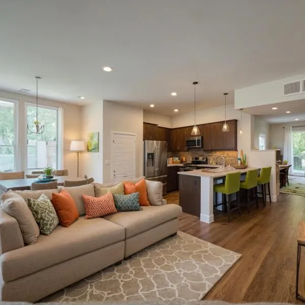 Glamorous KTown Boutique Residences with Rooftop view, hotel a Los Angeles