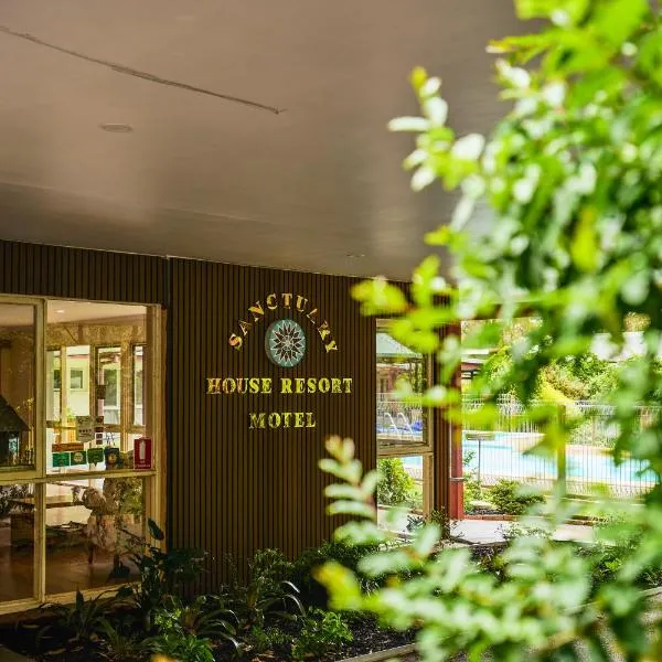 Sanctuary House Resort Motel, Hotel in Healesville