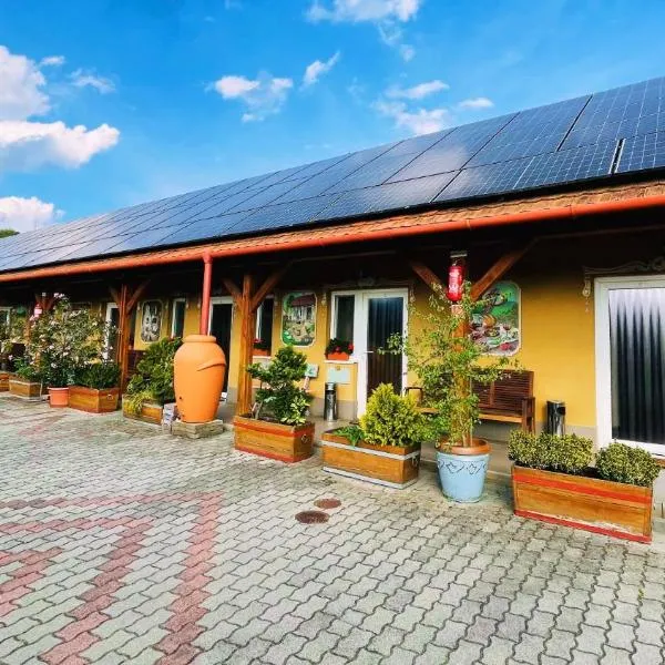 Vadvirág Vendéglő és Fogadó, hotel v destinaci Tatabánya