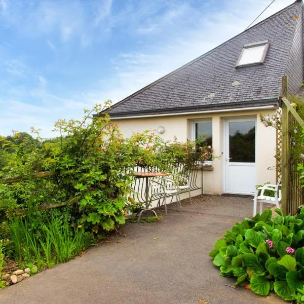 Domaine Le Puits De Jeanne, hotel i Plouégat-Moysan