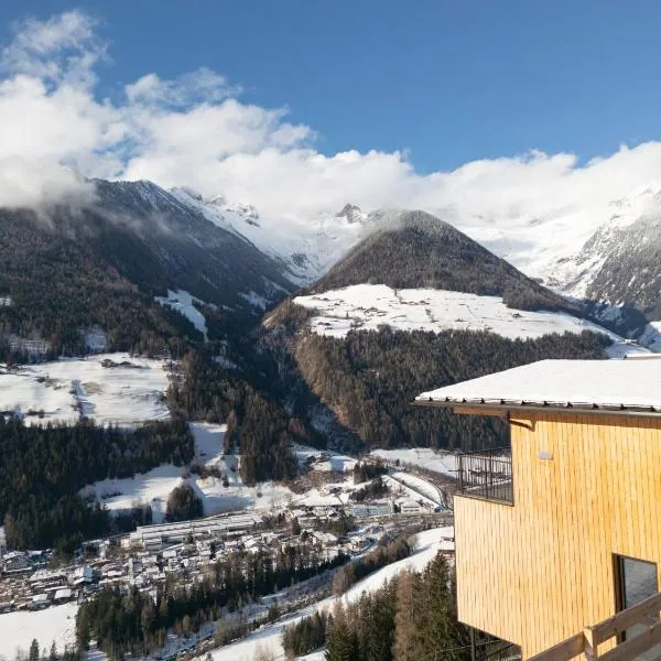 Lahnerhof Chalets, Hotel in Luttach