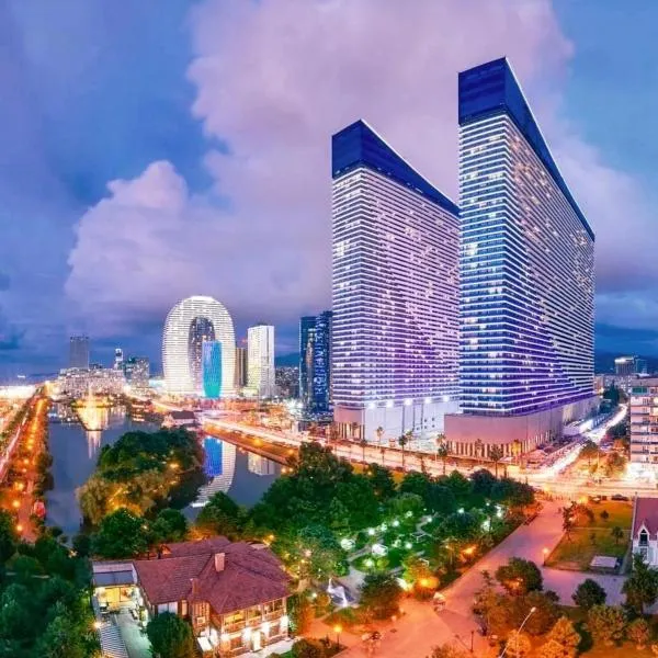 Orbi City Luxury Hotel, ξενοδοχείο στο Μπατούμι