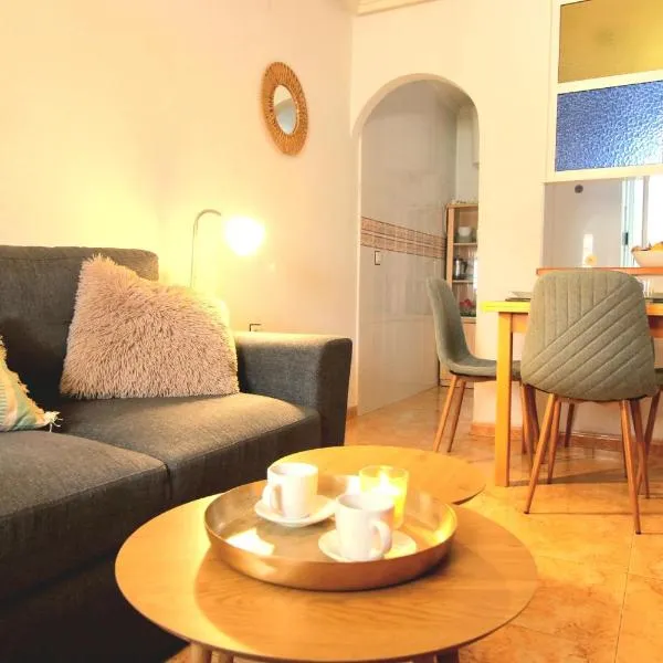 Bungalow Brisa de Mar, hotel v destinaci Torrevieja