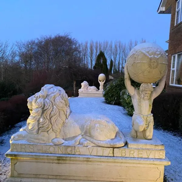 Winterwood、リストーウェルのホテル