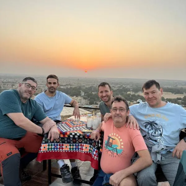 Hostel Peace & Love Home Stay, hotel in Jaisalmer