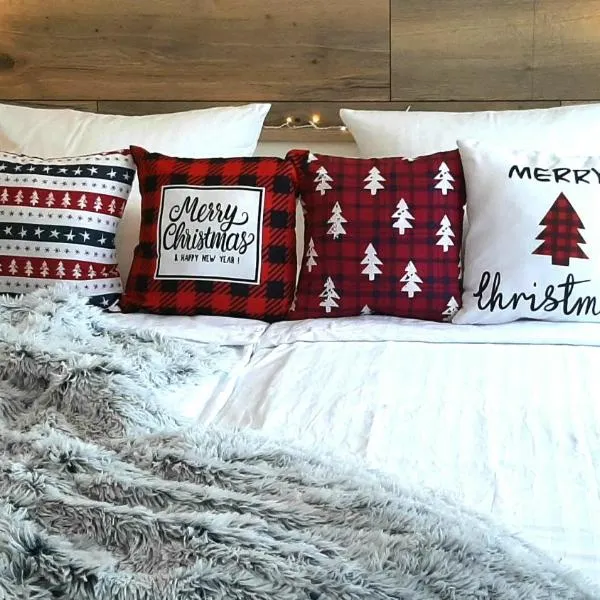 Gelbe Koffer - Design-Apartment in Schiffweiler - Self-Check-in - 2 Parkplätze - WLAN - Balkon mit Gartenzugang - private Terrasse - ruhig gelegen - Nähe See & Wald - bis 4 Pers，位于Schiffweiler的酒店