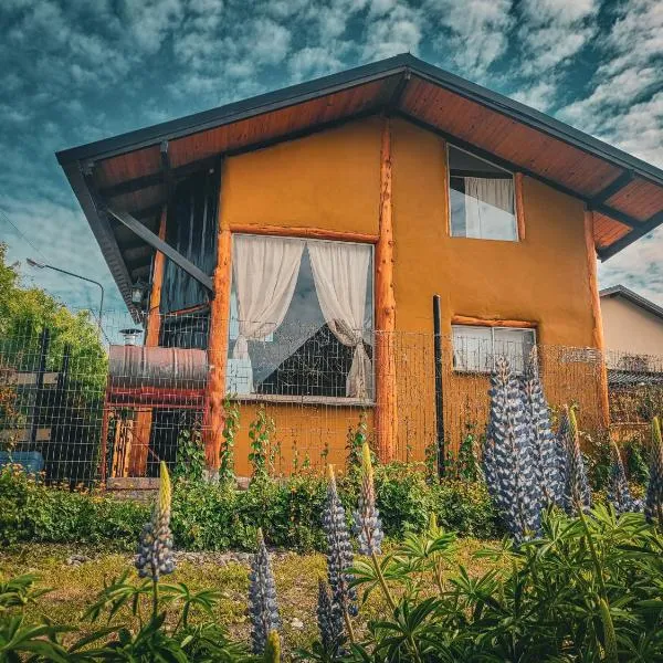 Cabañas LuCes del Pirque, hotel v destinaci El Hoyo