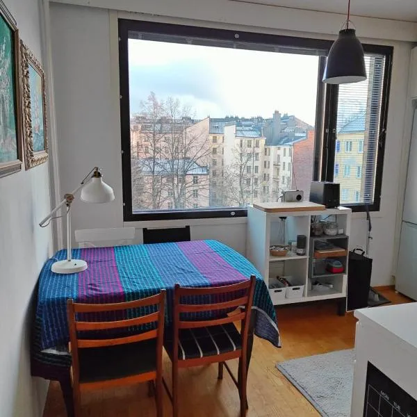 Spacious Apartment in Kallio, hotel a Helsinki