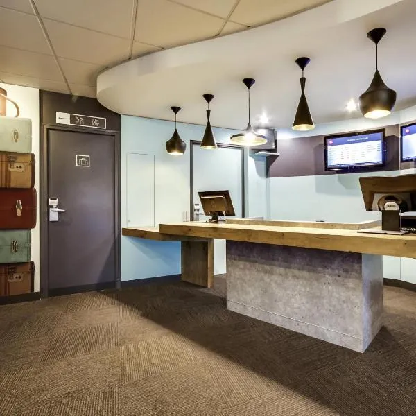 ibis Orleans Centre Gare, hotel in Orléans