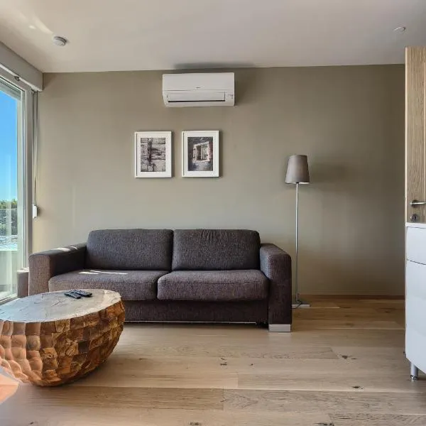 Seaside Apartments, Znjan Beach, hotel ve Splitu