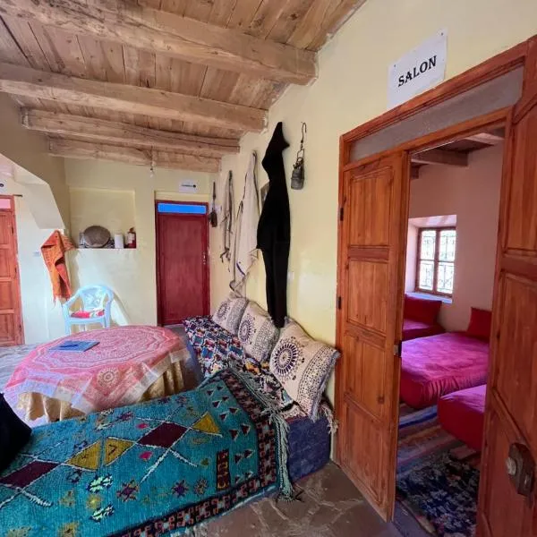 Gite Megdaz Ouhadouch, ξενοδοχείο σε Megdaz