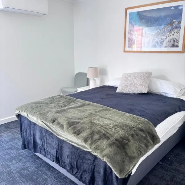 The Club Hotel Collie, hotel in Collie