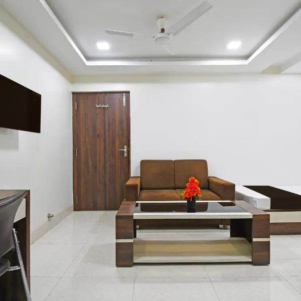 Super Townhouse Sahayogi Nagar Near Big Bazaar, hotel v destinaci Dhanbád