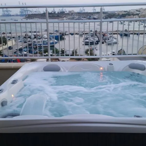 Seagull Penthouse Marsaxlokk, Hotel in Marsaxlokk