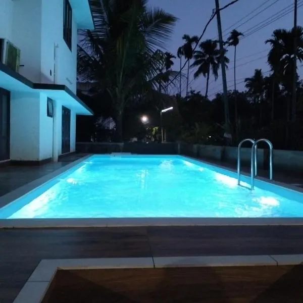 Bachan's Casa, hotel in Cherai Beach