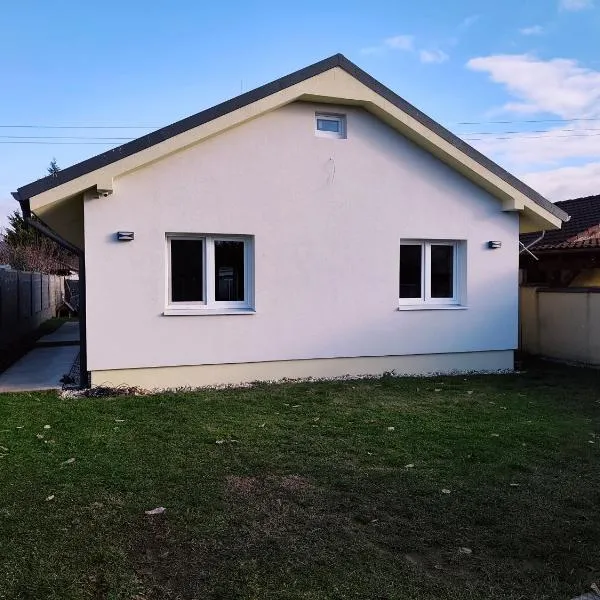 Villa de Calma Samorin, hotel v destinaci Šamorín