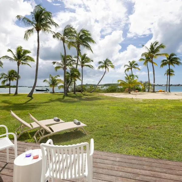 Les appartements du Flamboyant vu sur le lagon, hotel u gradu Baie Nettle