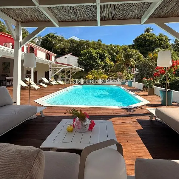Spacieuse VILLA COROSSOL avec piscine et jeux extérieurs, hotel v mestu Le Gosier