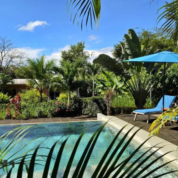 Tee-K Lodge Tamarindo, hotel v destinaci Tamarindo