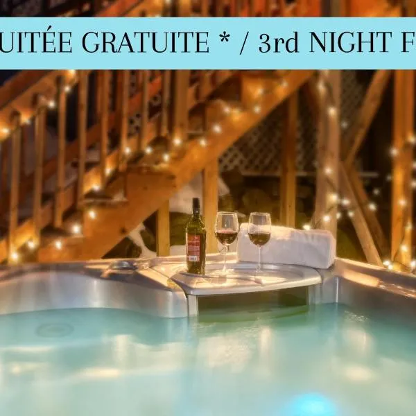 Spacious cottage in forest with spa, hotel in La Macaza