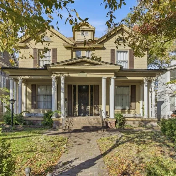Historic Midtown Apartment, hotell i Memphis