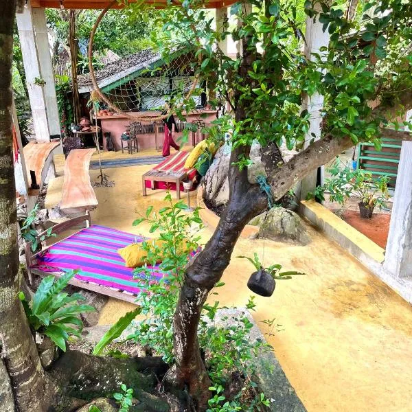 Hanuman Heights, Hotel in Unawatuna