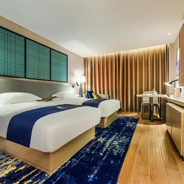Yishang Hotel Anshun High-speed Railway Station Airport Road Branch، فندق في أنشون