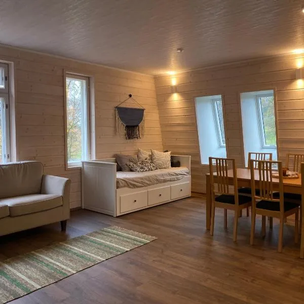 Idyllic Charm- with a moat!, hotell i Kangasala