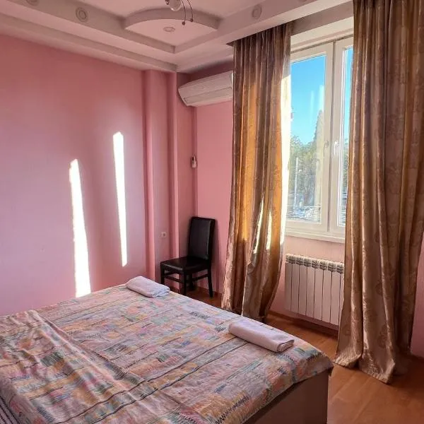 Rest House Tbilisi, ξενοδοχείο στην Τιφλίδα