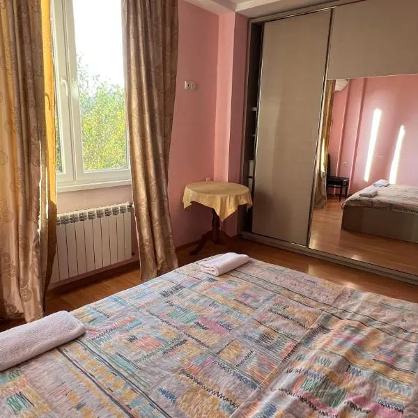 Rest House Tbilisi, Hotel in Tiflis