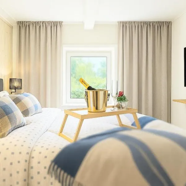 Luxury Rural Retreat with Jacuzzi near Lund & Malmö, hotel in Kävlinge