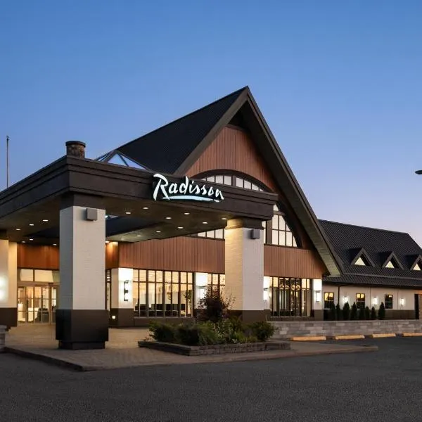 Radisson Hotel Montreal Airport, hotel en Saint-Laurent