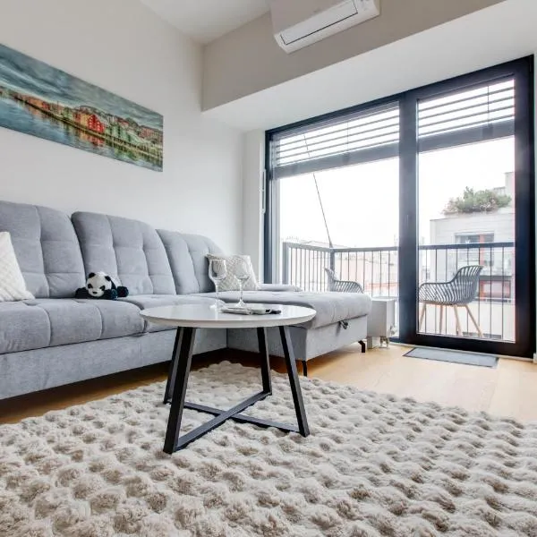 Holešovice Retreat, Balcony, Air-Con and Secure Parking, hotel v Praze