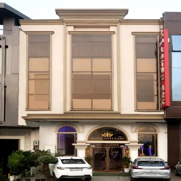 Hotel Lotus Arc NEAR IGI AIRPORT, hotel v Novém Dillí