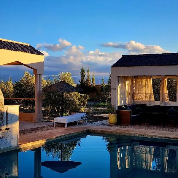 Urti Villa, hôtel à Nzala